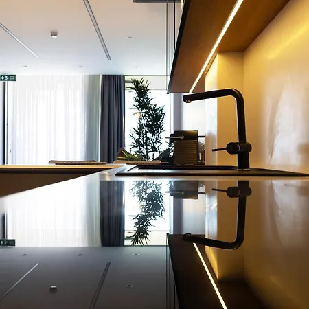 Luxury Seafront Duplex 别墅 *